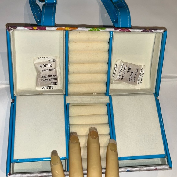 JEWELRY BOX ORGANIZER TRAVEL CASE PURSE FOR RINGS NECKLACE EARRINGS BRACELETS - Picture 8 of 9